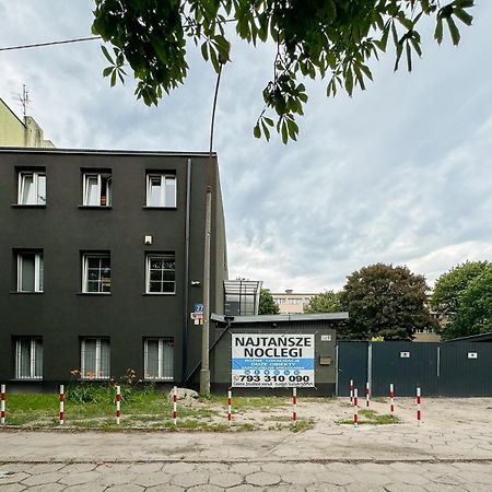 Najtansze Noclegi Gorna 27 Лодзь Екстер'єр фото